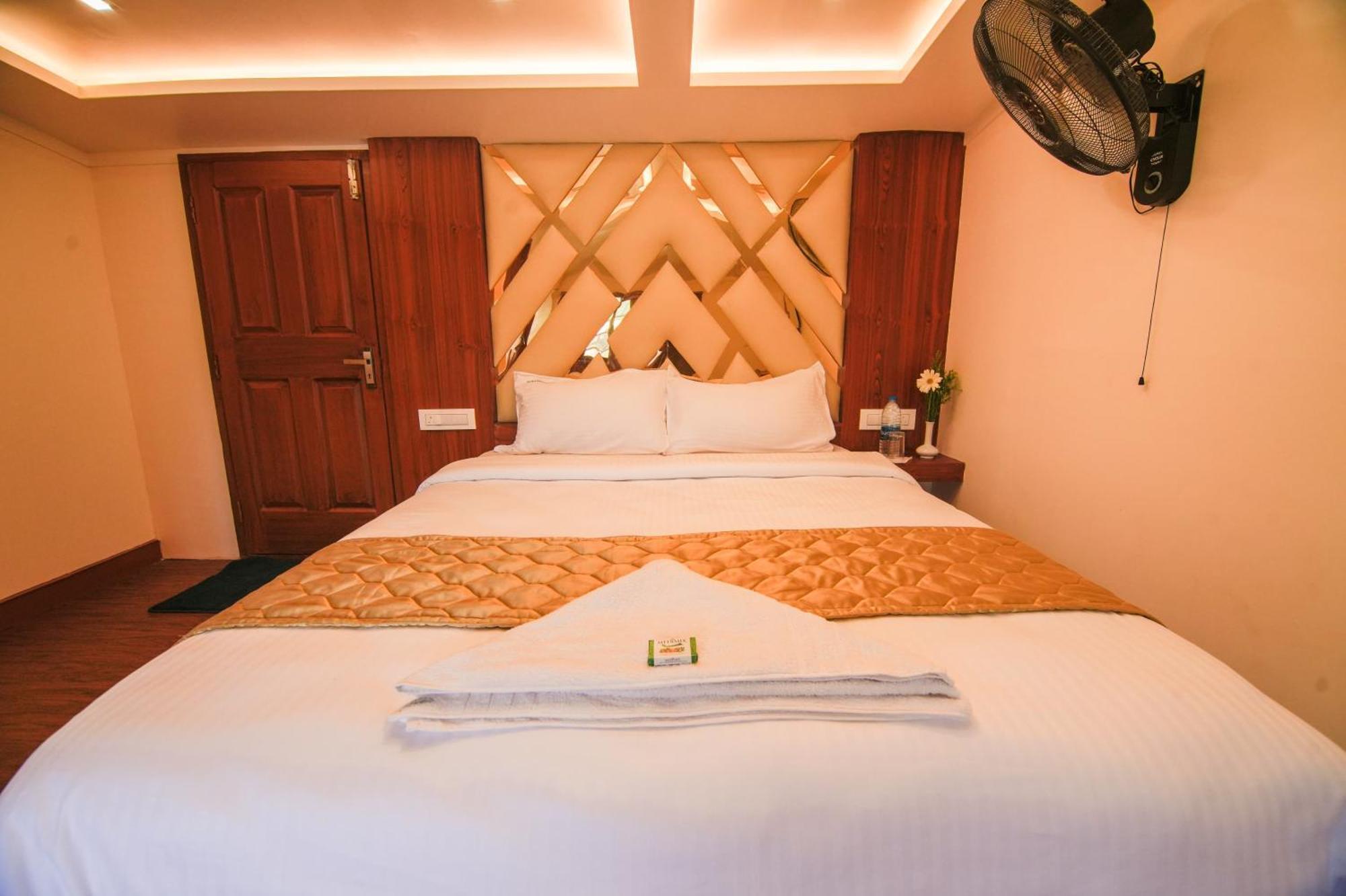 Kera Houseboats Alleppey Alappuzha المظهر الخارجي الصورة